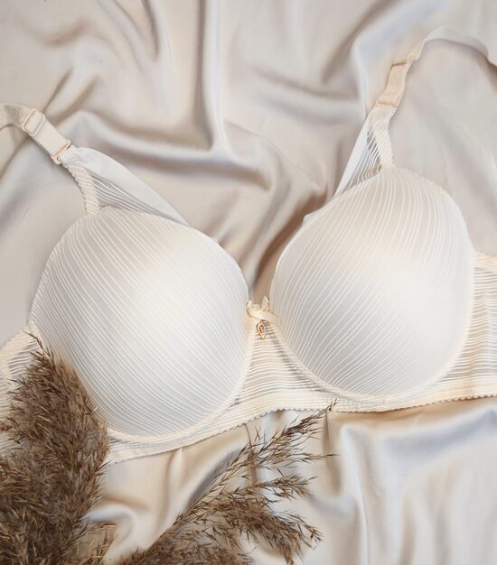 D/E dydis: gelsva liemenėlė be push up