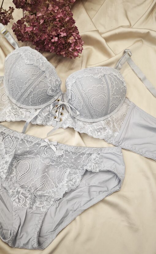 Pilkas korseto tipo komplektukas