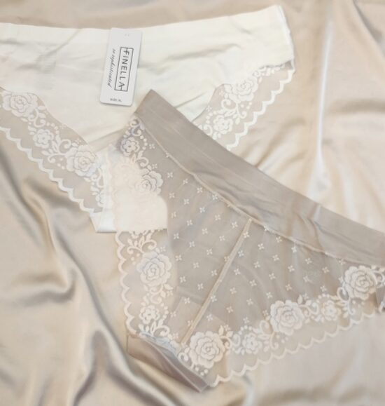 Baltos besiūlės kelnaitės FIN