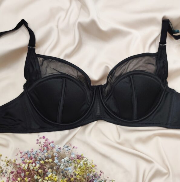 C dydžio Juoda Lilitte liemenėlė 