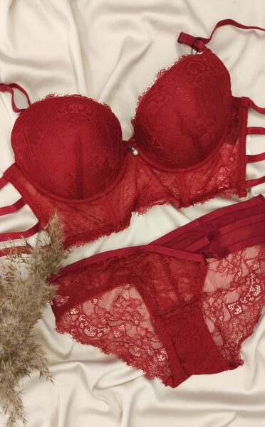 Bordo komplektukas su juostelėmis šonuose